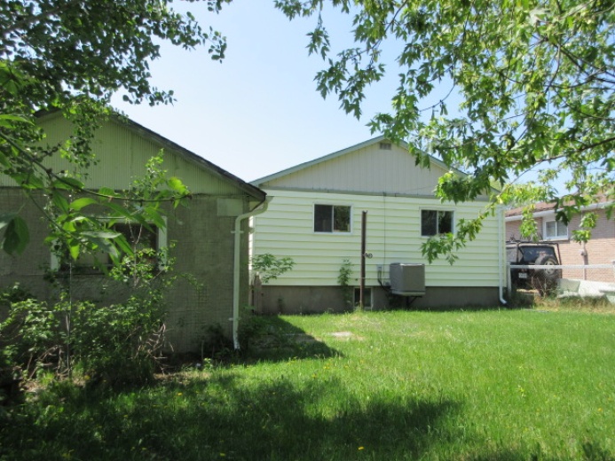 1 BathroomBathrooms,House,SOLD!,1098