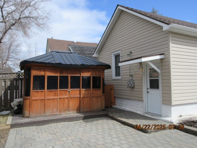 House,For Sale,1115