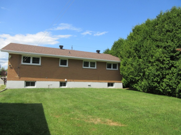 House,For Sale,1121