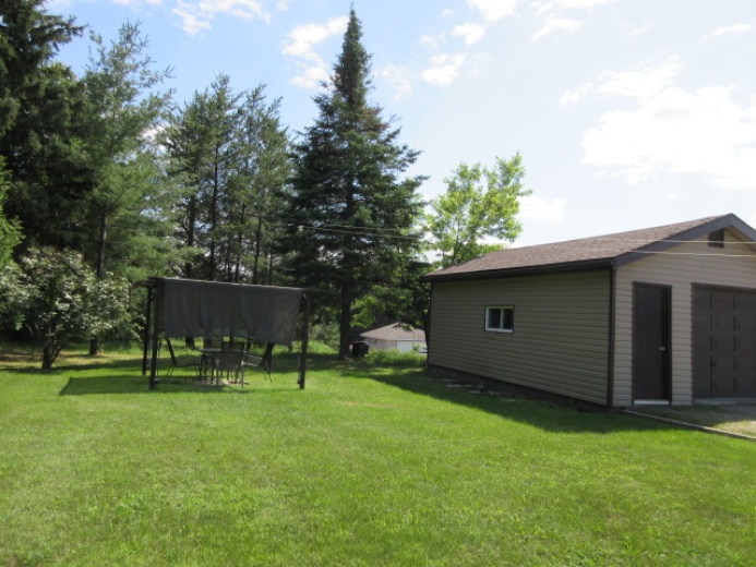 House,For Sale,1121