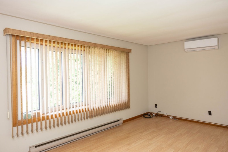 House,For Sale,1121