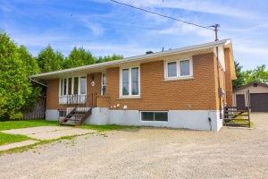 House,For Sale,1121