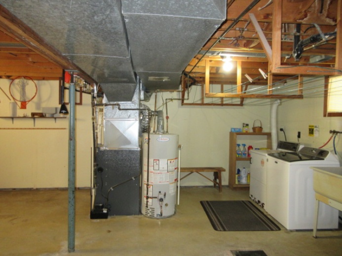 3 Bedrooms Bedrooms, ,2 BathroomsBathrooms,House,For Sale,1124