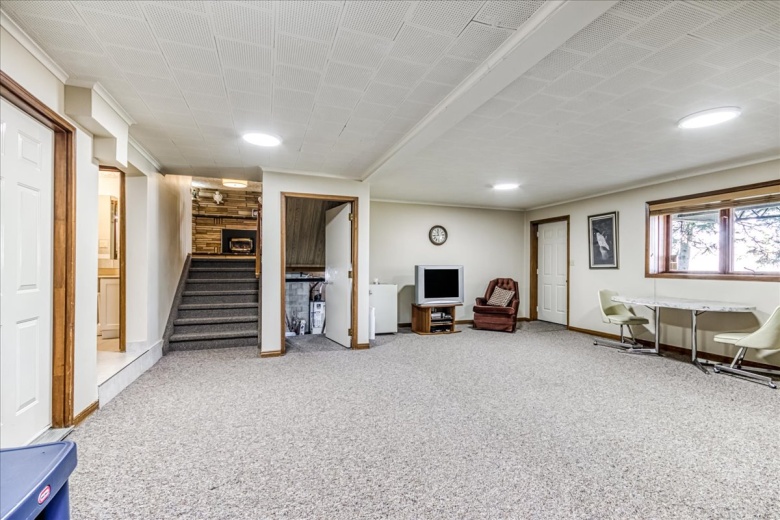 5 Bedrooms Bedrooms, ,5 BathroomsBathrooms,House,For Sale,1127