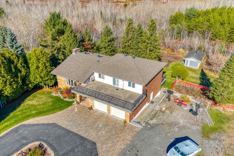 5 Bedrooms Bedrooms, ,5 BathroomsBathrooms,House,For Sale,1127