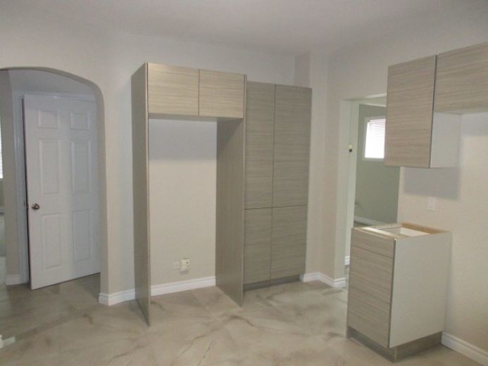 1 BathroomBathrooms,House,For Rent,1128