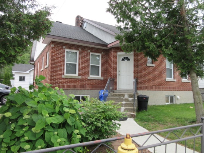 1 BathroomBathrooms,House,For Rent,1128