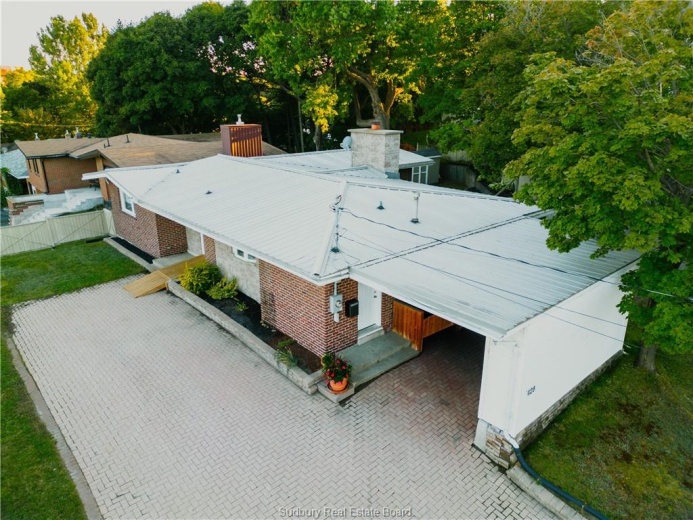 3 Bedrooms Bedrooms, ,2 BathroomsBathrooms,House,For Sale,1132