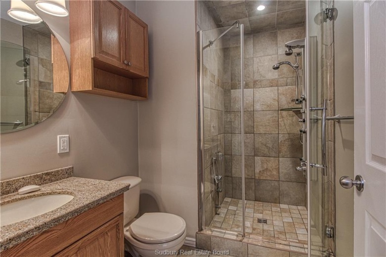 3 Bedrooms Bedrooms, ,2 BathroomsBathrooms,House,For Sale,1132