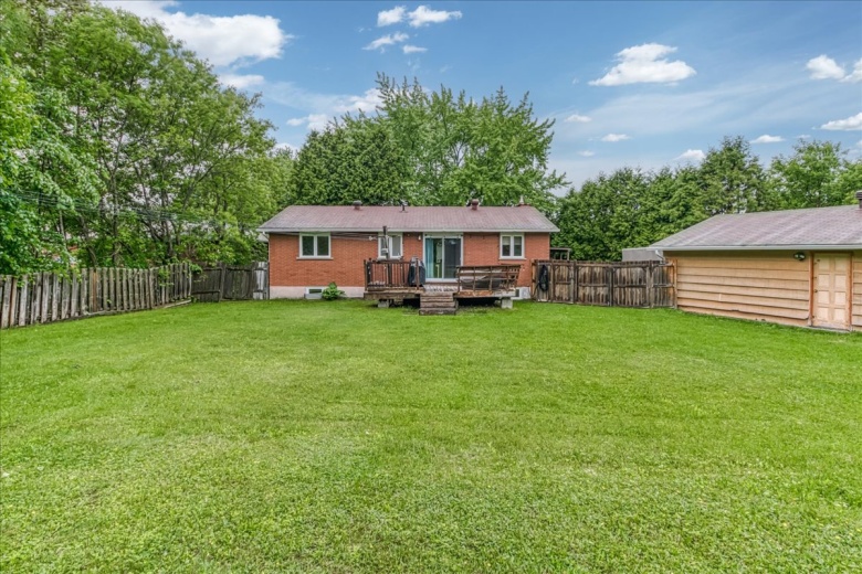 House,For Sale,1133