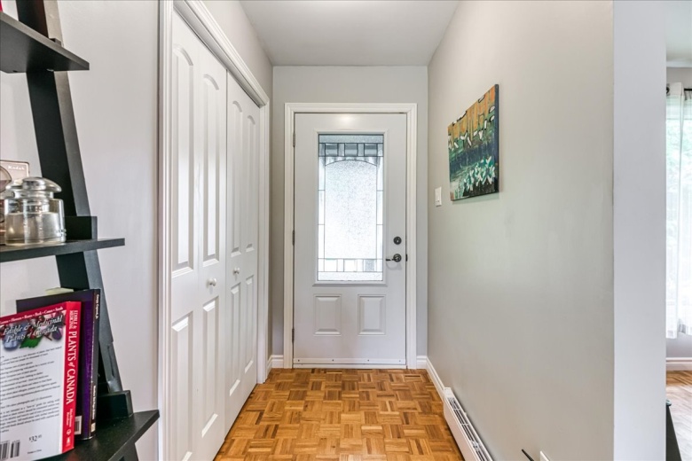 House,For Sale,1133