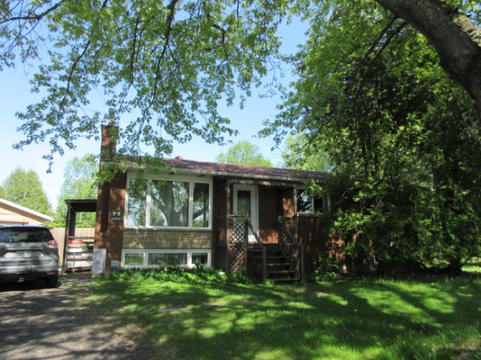 House,For Sale,1133
