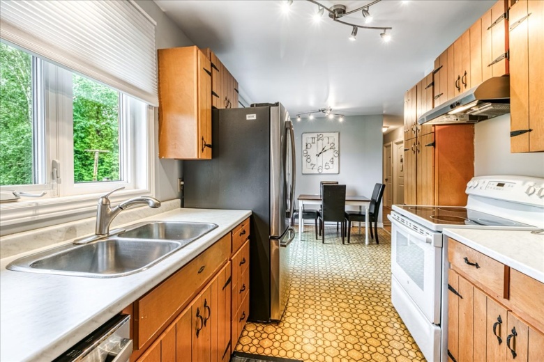 House,For Sale,1133
