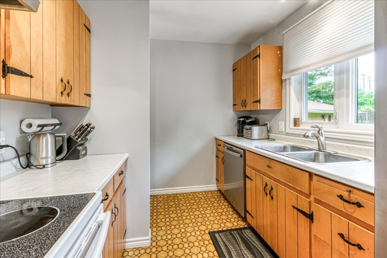 House,For Sale,1133