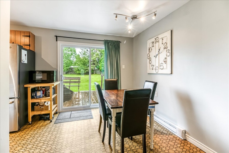 House,For Sale,1133