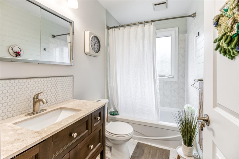House,For Sale,1133