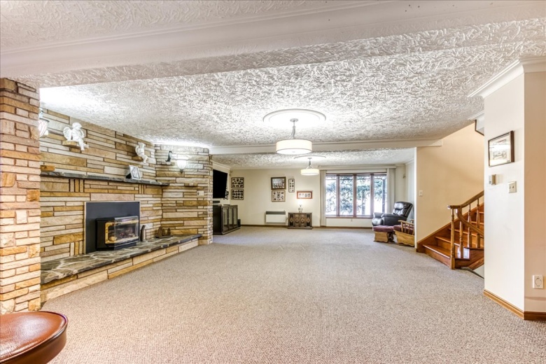 5 Bedrooms Bedrooms, ,5 BathroomsBathrooms,House,For Sale,1141