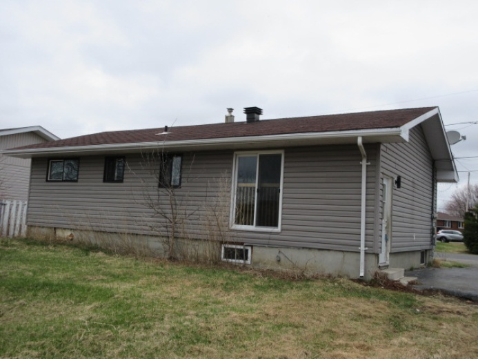 3 Bedroom Bedrooms, ,-1 BathroomBathrooms,House,SOLD!,1086