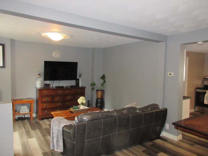 2 Bedrooms Bedrooms, ,1 BathroomBathrooms,House,SOLD!,1088