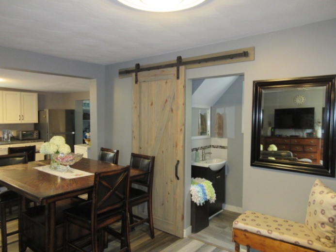2 Bedrooms Bedrooms, ,1 BathroomBathrooms,House,SOLD!,1088