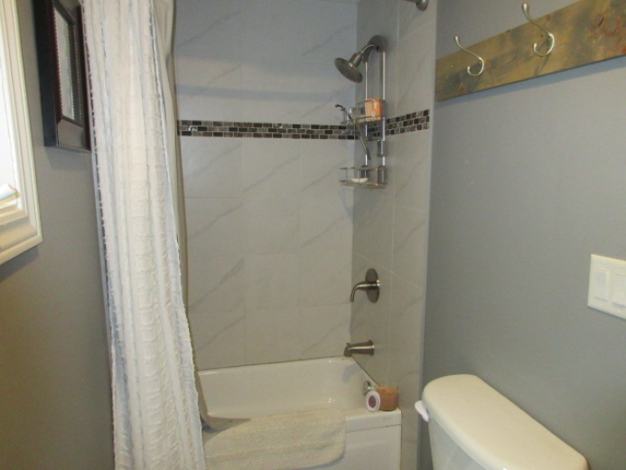 2 Bedrooms Bedrooms, ,1 BathroomBathrooms,House,SOLD!,1088