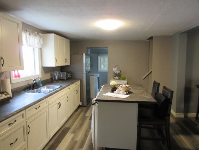 2 Bedrooms Bedrooms, ,1 BathroomBathrooms,House,SOLD!,1088